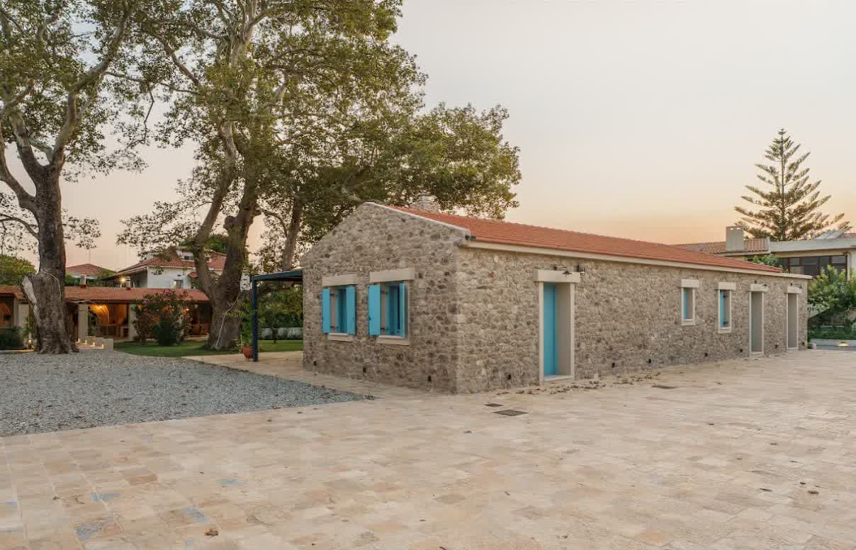 villa-roja-guest-r1c1