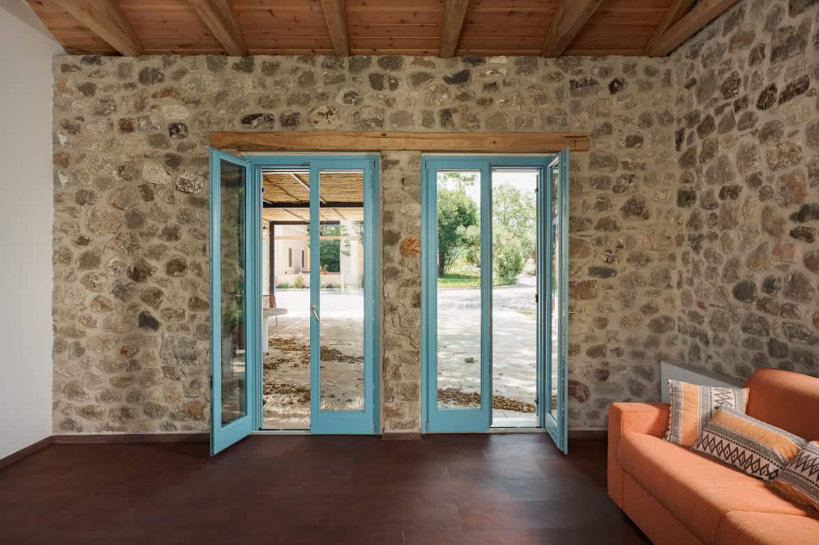 villa-roja-guest-r8c2